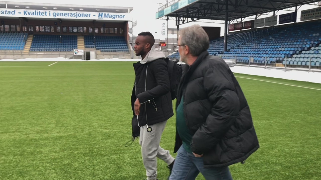 Sylla møter trenerteam og nye lagkamerater